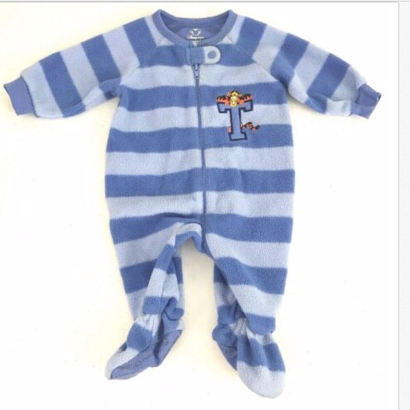 Disney Winnie The Pooh Stretchie Sleeper for Baby Size 12-18 Months